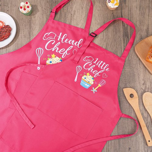 XLSXEXCL 2 Pcs Adults Kids Matching Apron Set, Funny Mommy and Me Aprons, Adjustable Kitchen Apron with 2 Pockets, Parent and Child Matching Gift for Cooking, Baking, Painting (Head Chef-Little Chef)