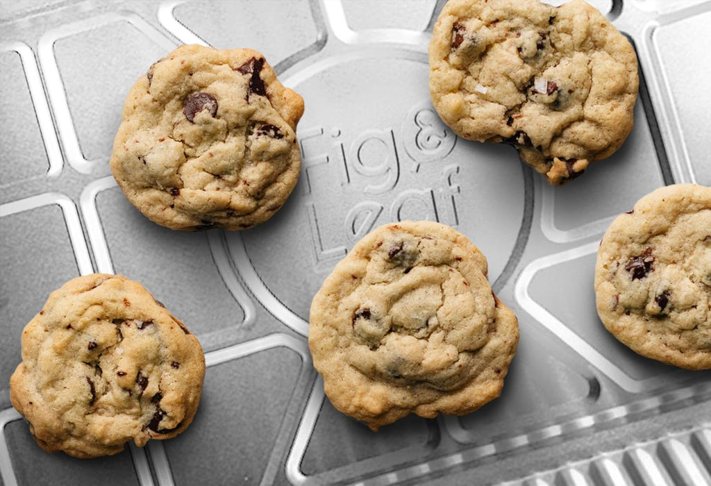 Skiennix Disposable Aluminum Foil Baking Sheets - Heavy Duty Nonstick Cookie Trays | 12.8” x 8.9” (25 Pack)
