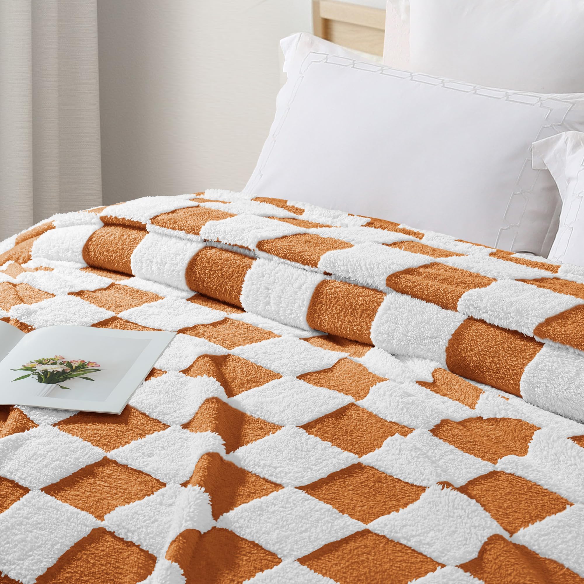 Exclusivo Mezcla Fleece Blanket Queen, Cozy Lightweight Fuzzy Checkered Blanket for Bed, Suitable for All Seasons, Coral Orange, 90" x 90"