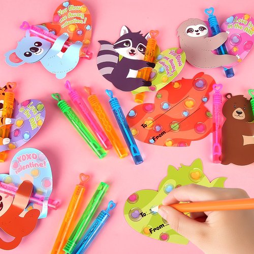 LEASEN Valentines Day Gifts for Kids, 28 Pack Mini Bubble Wands with Greeting Cards Valentines Animal Themes for Kids, Valentine's Day Classroom Exchange Gifts School Prizes Party Favor