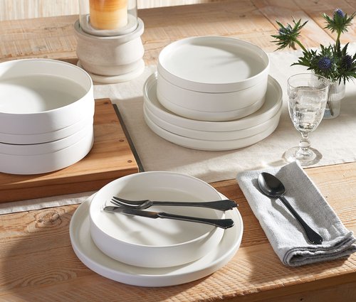 222 Fifth 12 Pieces Porcelain Dinnerware Set for 4, Elegant White Plates and Bowls Sets, Ceramic Dishes, Chip Resistant Kitchen and Dining Dish Set for Everyday Use, Microwave & Dishwasher Safe, Kaden