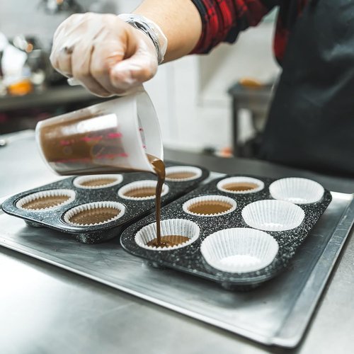Bake Choice Cupcake Liners - 200 Pcs Food-Grade Brown Grease-Proof Muffin Wrappers for Baking