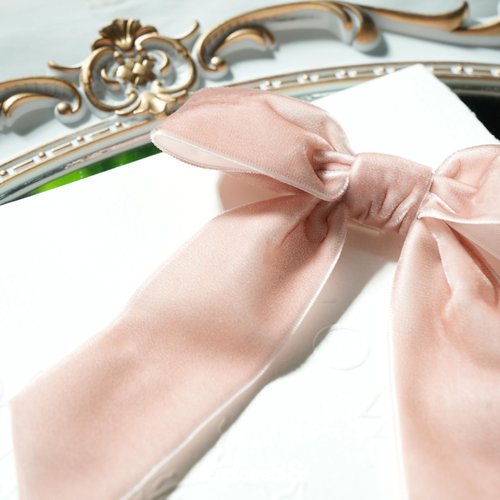 LIZLOVESS Dusty Rose Velvet Ribbon Christmas Bow 5 Inch Premade Dusty Pink Bows for Christmas Tree Hanging Decorations Gift Wrapping Wreaths Crafts Outdoor Indoor Home Decor Wedding, Pack of 12