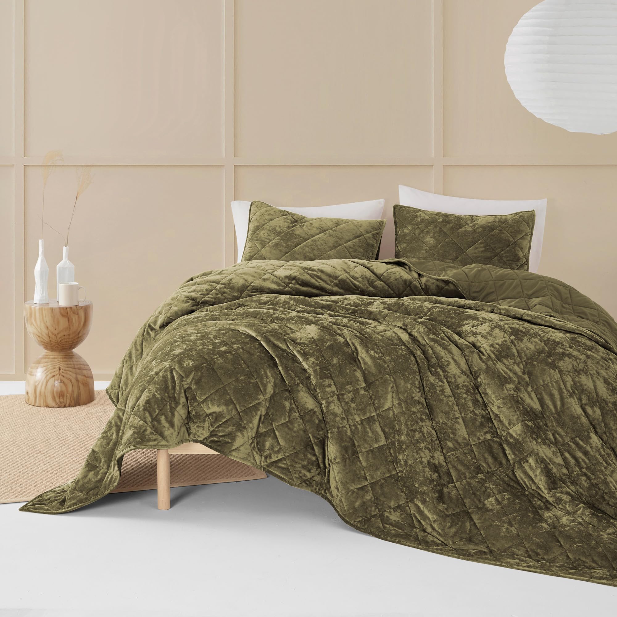 Wonderful Luxury Velvet Green Quilt Set Queen, Diamond Stitch Pattern Bedding, Lightweight Ultra-Soft Skin-Friendly, All-Season, Versatile as Comforter/Bedspread for Adults Teens Kids Bedroom,94"x94"