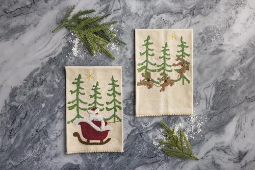 Mud Pie Christmas Santa Sleigh Towel Set