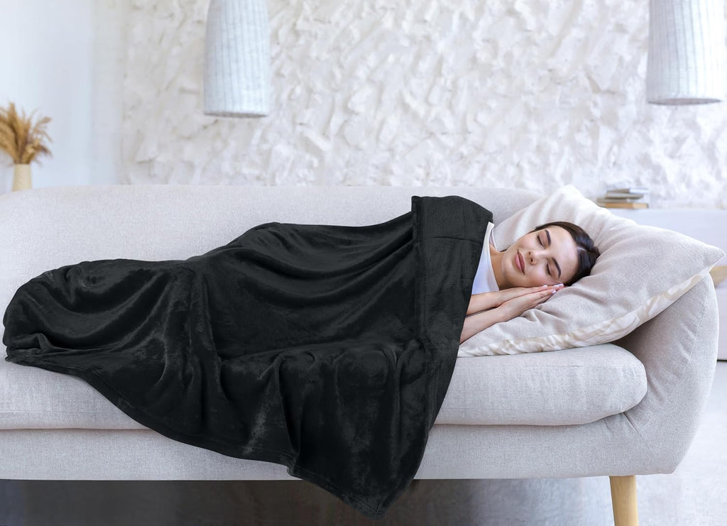 Utopia Bedding Fleece Blanket - Luxury Soft Anti-Static Microfiber | California King Size Black (102x96 Inch)