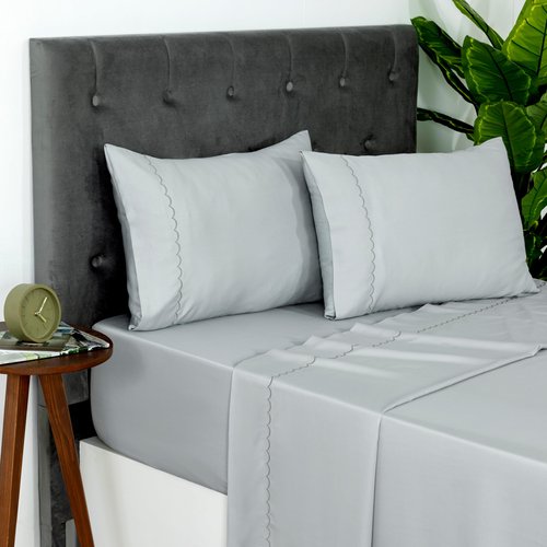 Dreamology Tencel Sheets Queen,100% Tencel Lyocell Sheet Set, Eucalyptus Sheets, Soft, Peached, Non Slip & Cooling Sheet for Hot Sleepers, Queen Sheet Set, 16" Deep Pocket - 4 Piece (Micro Chip)
