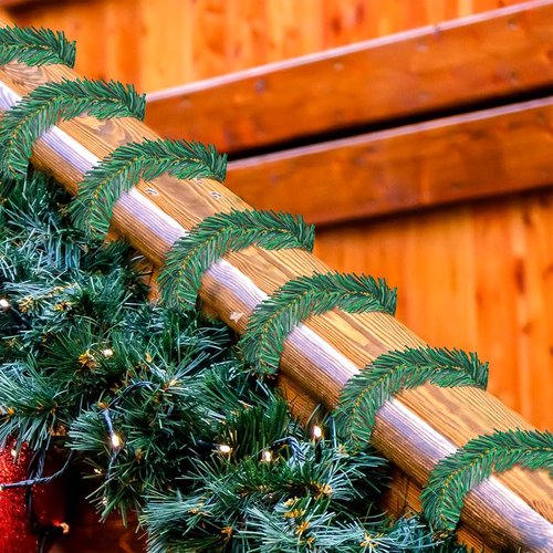 Uieke 50 Pcs Christmas Garland Ties 12Inch Artificial Pine Needles Garland Faux Pine Greenery Stems Twist Wired Tree Branches Wreath Tie for Craft Gift Wrapping Party Supply Christmas Decoration