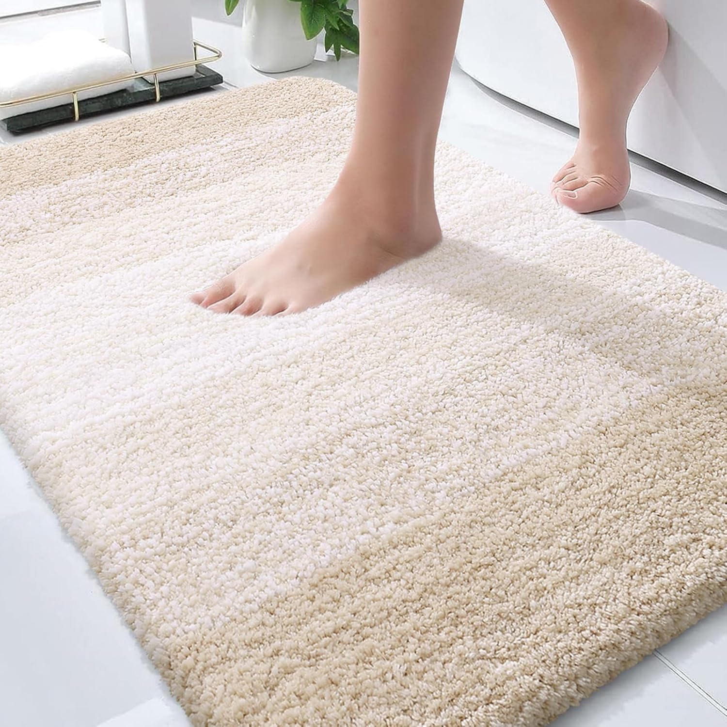 OLANLY Bath Rugs Mat - Extra Soft Microfiber, Quick Dry & Machine Washable | 30x20, Light Beige