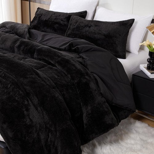 YIYEA Faux Fur Queen Size Comforter Set, Luxury Ultra Soft Fluffy Comforter, Plush Fuzzy Bedding Comforter Sets for Fall Winter, Cozy Warmth, No Shedding, 3PC, Queen, Black