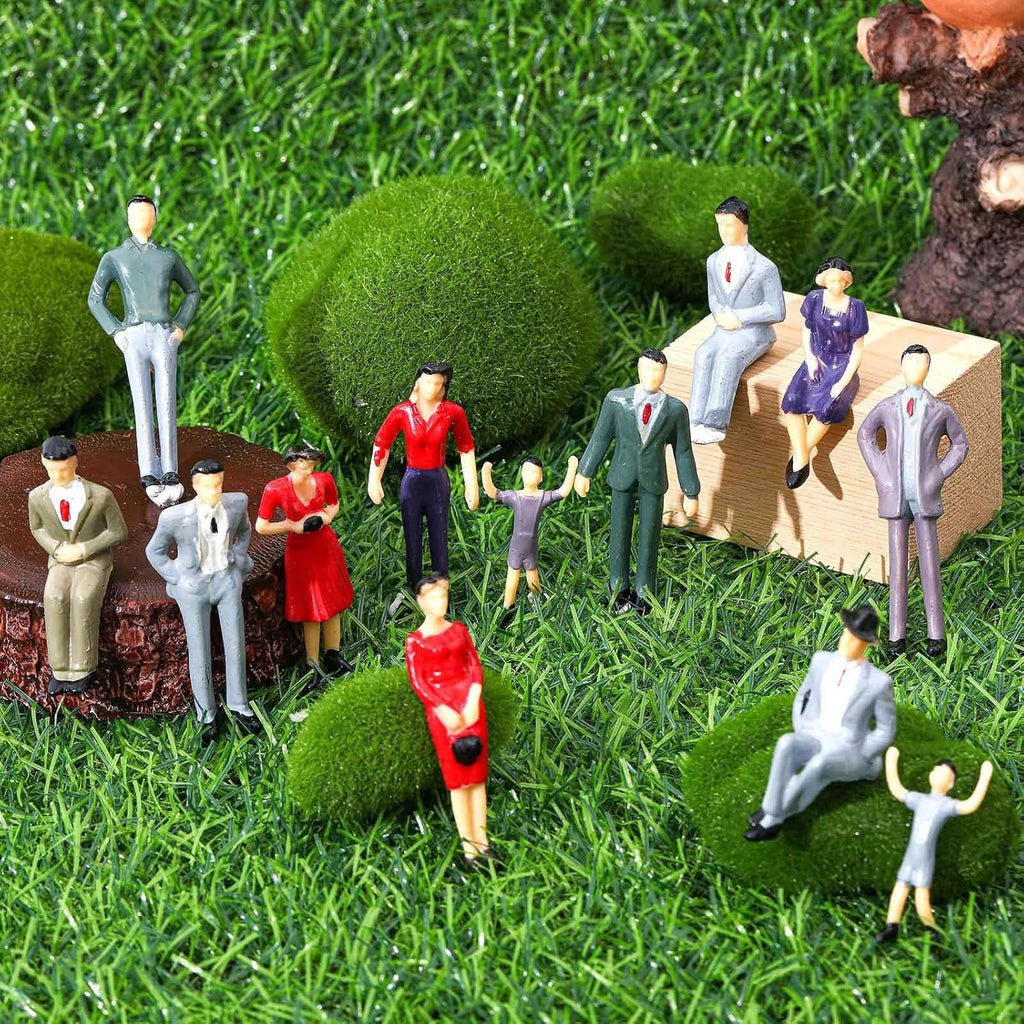 Skiennix Miniature People Figurines - 30 Pcs 1:30 Scale Tiny Models for Realistic Scenes