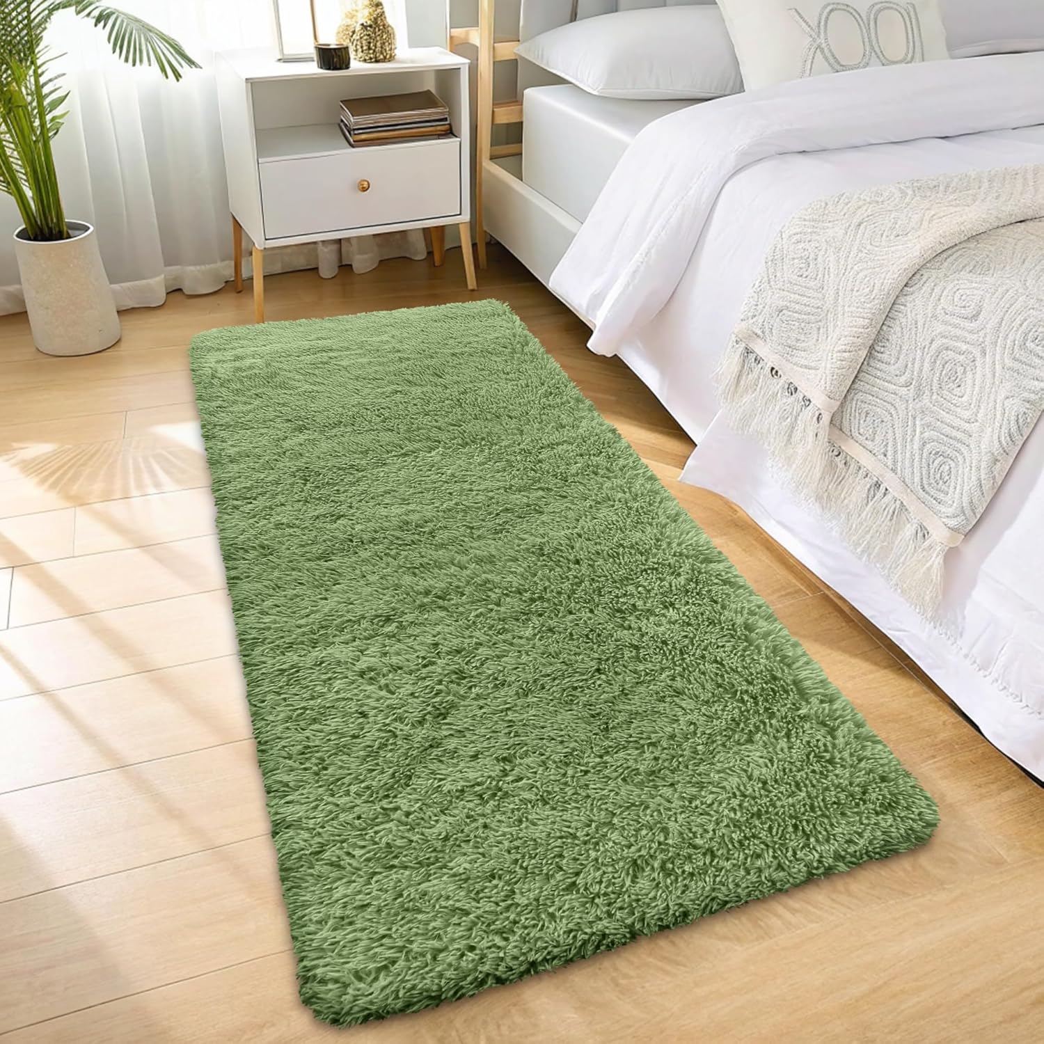 OLANLY Runner Rugs - Soft, Machine Washable Shaggy Carpet for Hallway & Bedroom | Green 2x6 ft