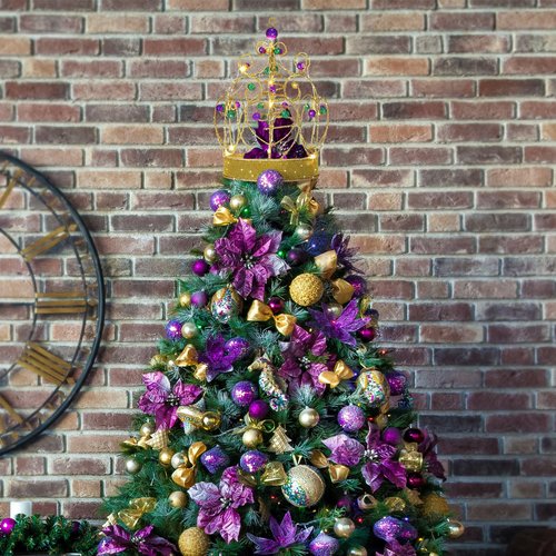 JolliLudo Mardi Gras Light up Jeweled Crown Tree Topper, 10.6" Mardi Gras Tree Glittered Ornament with Beads Battery Powered Warm Light, Metal Xmas Carnivals Spring Decorations for Holiday Decor