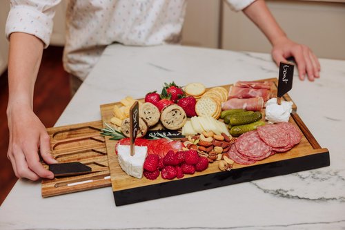 PICNIC TIME Formaggio Cheese Board with Chalkboard Cheese Makers, Charcuterie Board and Food Labels, Acacia Wood Cutting Board, (Acacia Wood)