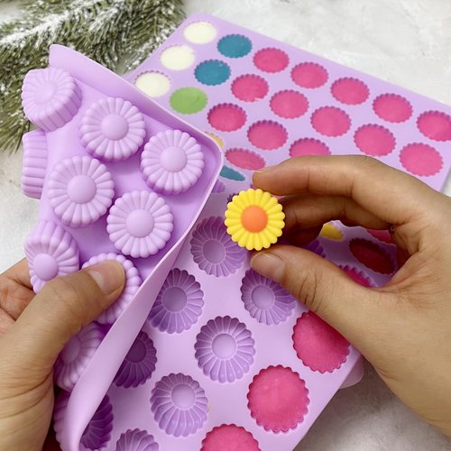 Tadonyny Daisy Flower Chocolate Silicone Molds, Gummy Candy Molds for Cake Decorations, Fondant Mold Silicone with Scraper (flower purple molds 002)