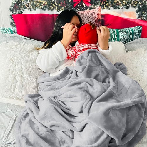 Bedsure GentleSoft Fleece Blanket - King Size Light Grey Plush Microfiber, 108x90 Inches Cozy Luxury