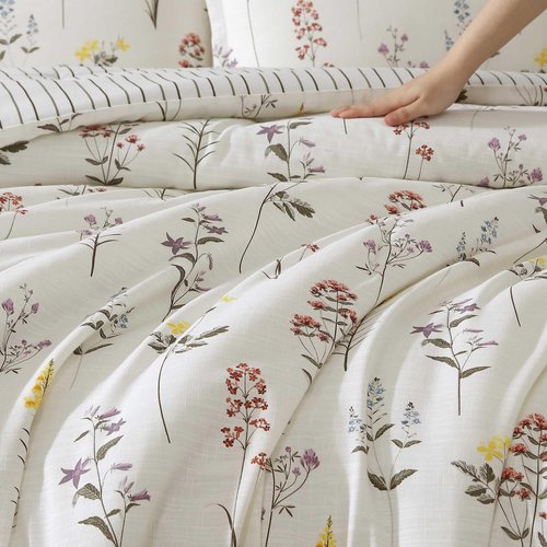Eddie Bauer - Twin Comforter Set, Super Soft Reversible Bedding with Matching Sham, Floral & Pinstripe Design (Wildflower Beige, Twin)