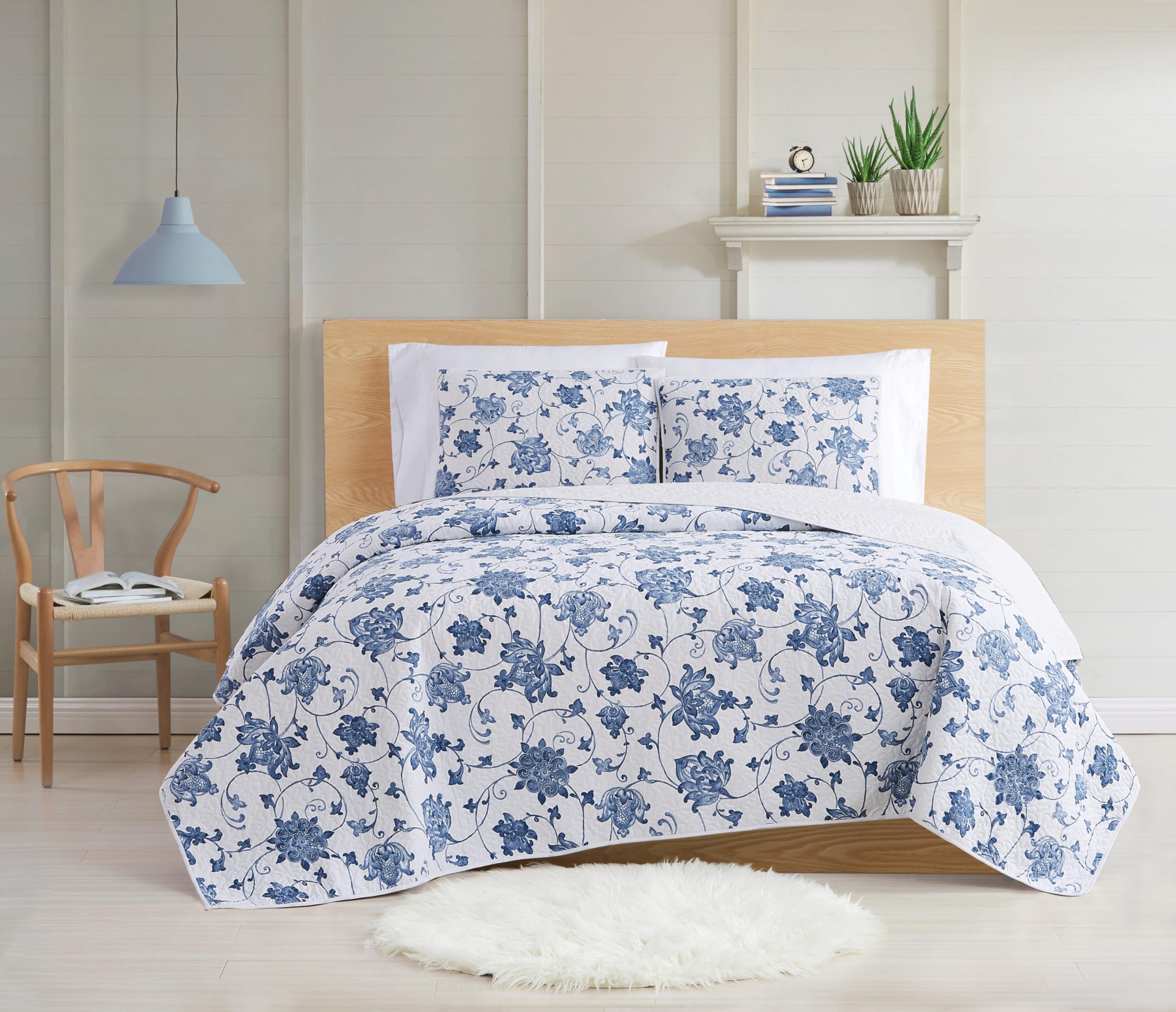 Cottage Classics Estate Bloom Blue Cotton 2-Piece Twin XL Quilt Set, Floral Themed, for Men and Women, Oeko-TEX Certified Confidence