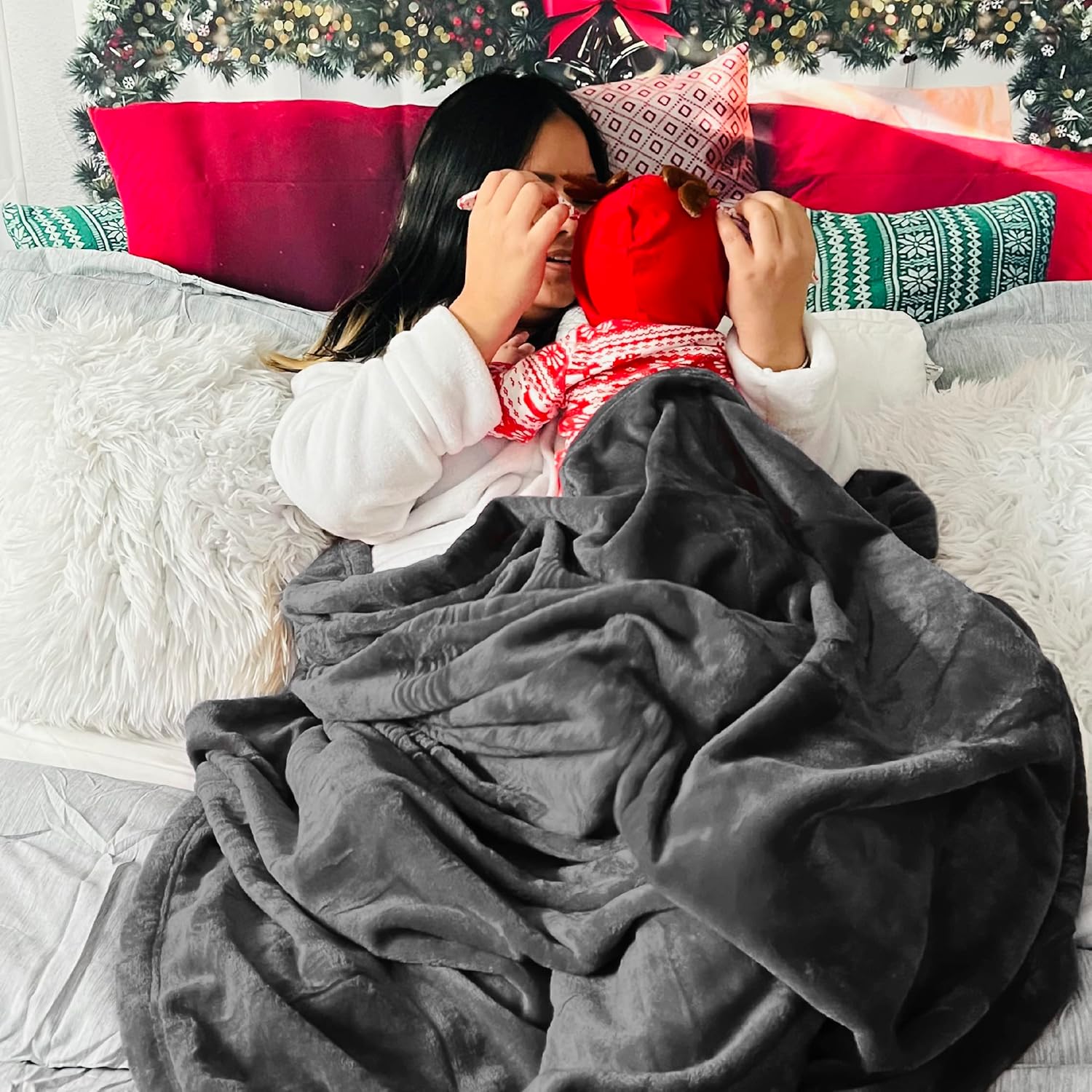 Bedsure GentleSoft Fleece Blanket | Full Size Charcoal - Soft, Lightweight, Plush Microfiber, 84x90 Inches
