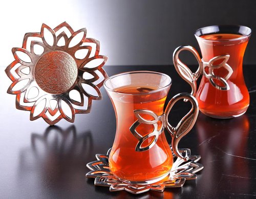 Alisveristime (Set of 6) Turkish Tea Set with Zamac Holders, Glass Cups & Saucers – 100ml Capacity, Ottoman Style, 4 Color Options (Silver)