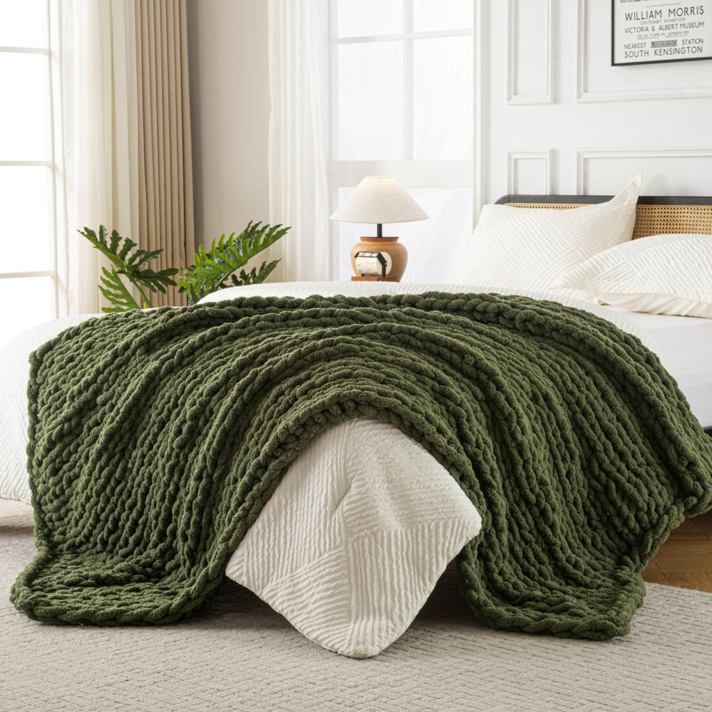 Ultra Soft Chunky Knit Throw Blanket 40x50 Hand Knitted Warm Chenille Throw Blanket, Home Decor Soft Thick Yarn Cable Knit Blanket Breathable Fleece Banket Christmas for Couch Bed Sofa Best Gift