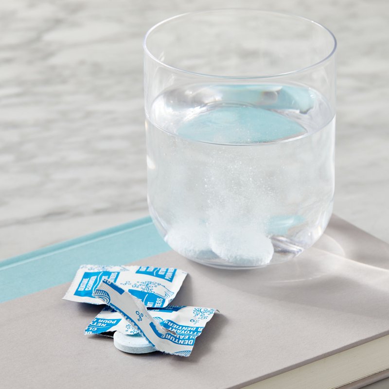 Effervescent Overnight Antibacterial Denture Cleanser Tablets - Mint Fresh