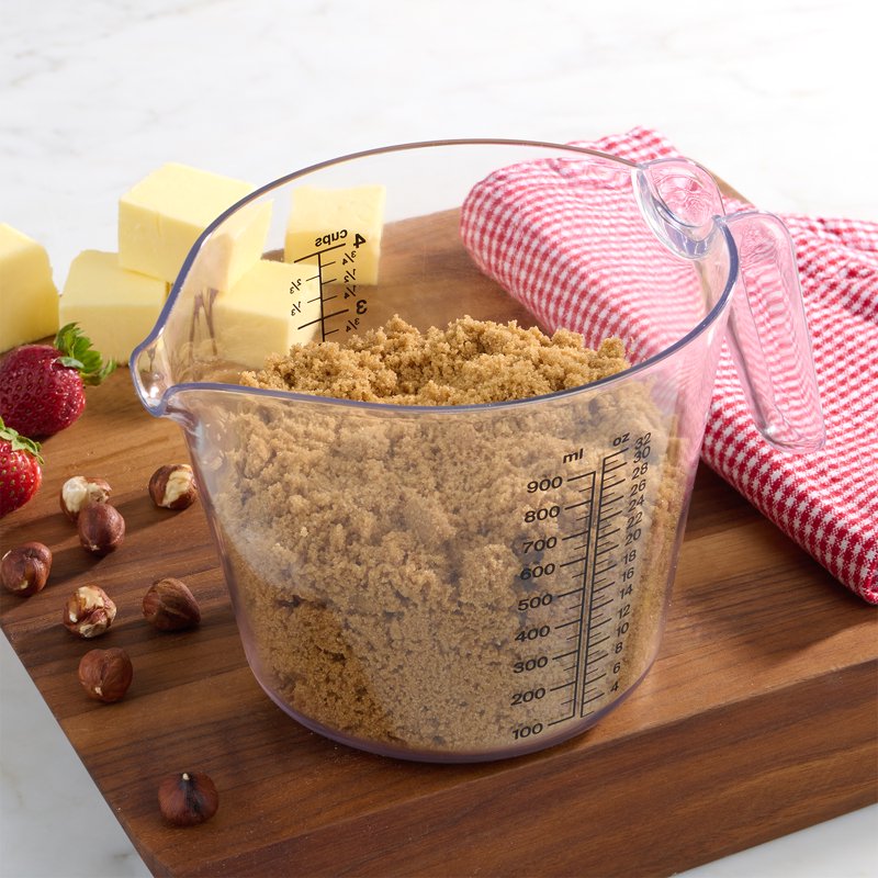 4-Pack Plastic Measuring Cups with Large Spout - 32 oz Clear