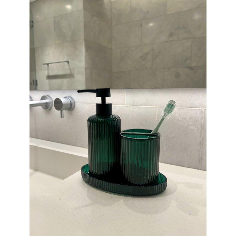 Green Plastic Soap & Lotion Pump Dispenser 14 oz - Mainstays