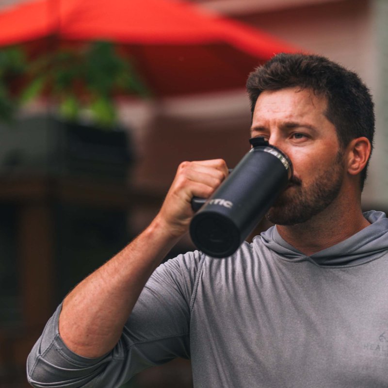 20 oz Insulated Travel Mug with Leak-Resistant Lid - Graphite