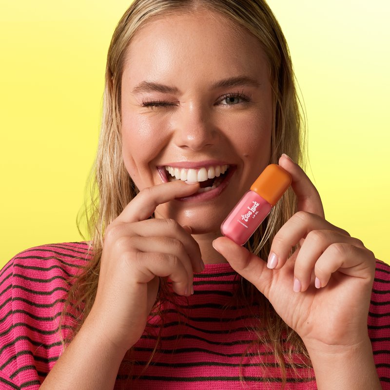 Strawberry Hydrating Lip Oil - Sheer Tint High-Shine Gloss, 0.16 fl oz