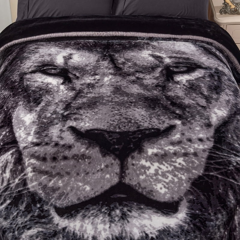 King Size Faux Mink Fleece Blanket with Lion Eagle Variation, 85x93 Inches, 10lbs