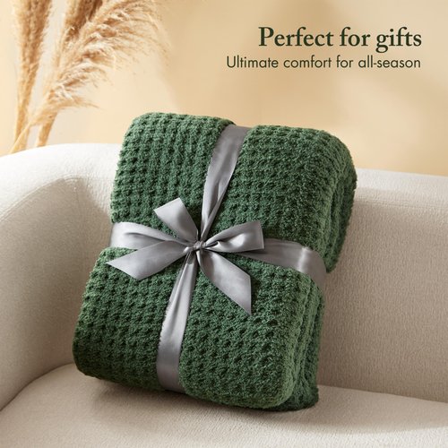 Madison Park Luxuriously Cozy Chenille Throw Blanket Waffle Weave Reversible Soft & Warm Sherpa Throw, Lightweight, Breathable Waffle Throw, Farmhouse Room Décor Summer Blanket, 50x60, Green