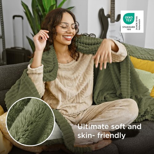 Bedsure GentleSoft Twin XL Blanket - Cozy Fleece Throw for Women | Cute Moss Color, 66x90 Inches