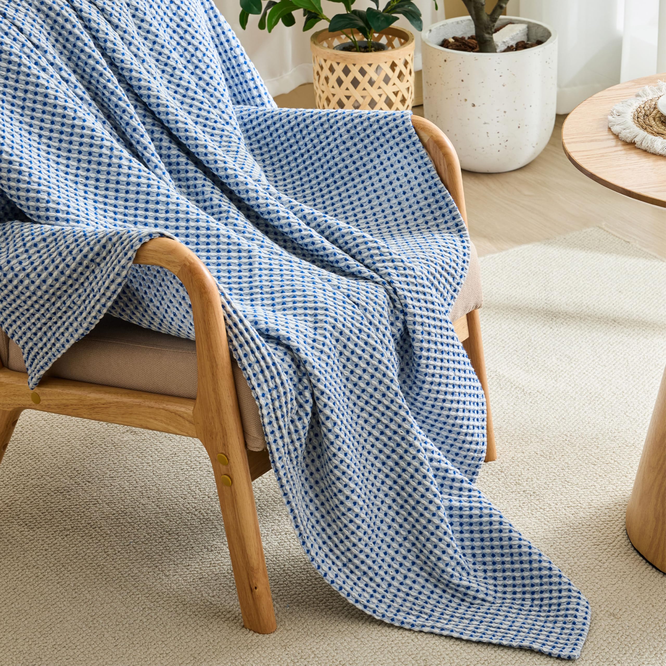 Lightweight Cotton Waffle Blanket Queen Size, Modern Two-Tone Check Pattern, Soft & Breathable for Bed, Couch, Sofa, All Seasons –Navy Blue/White, 90"x90"