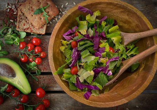 Extra Large Wooden Salad Bowl 15" with Serving Utensils | Oversized Mango Wood Salad Bowl for Big Family Meals | Large Wood Serving Bowl for Salad, Pasta, Popcorn | Handcrafted Wooden Salad Set
