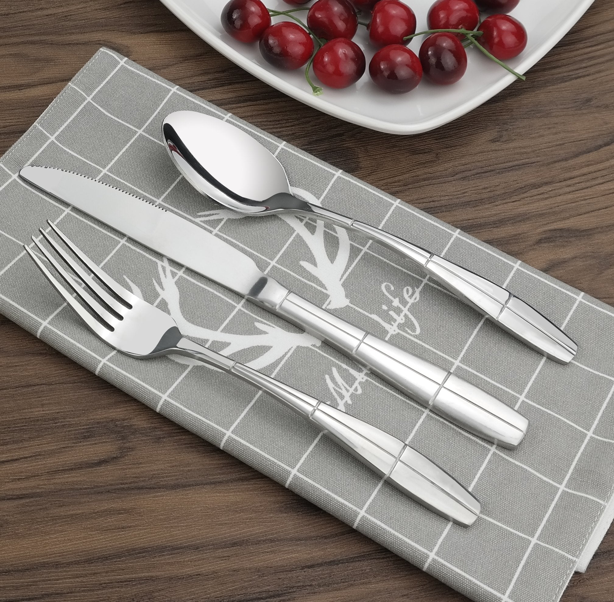 Eagrye 80 Pieces Stainless Steel Flatware set, Knives Forks Spoons