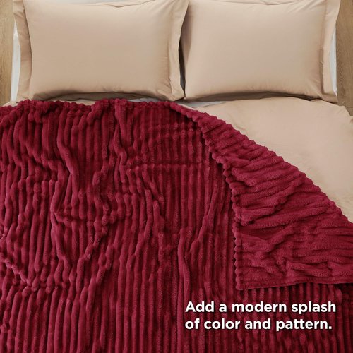 Bedsure GentleSoft Full Blanket - Cozy Red Throw for Bed, Perfect for Women & Girls | 84x90 Inches