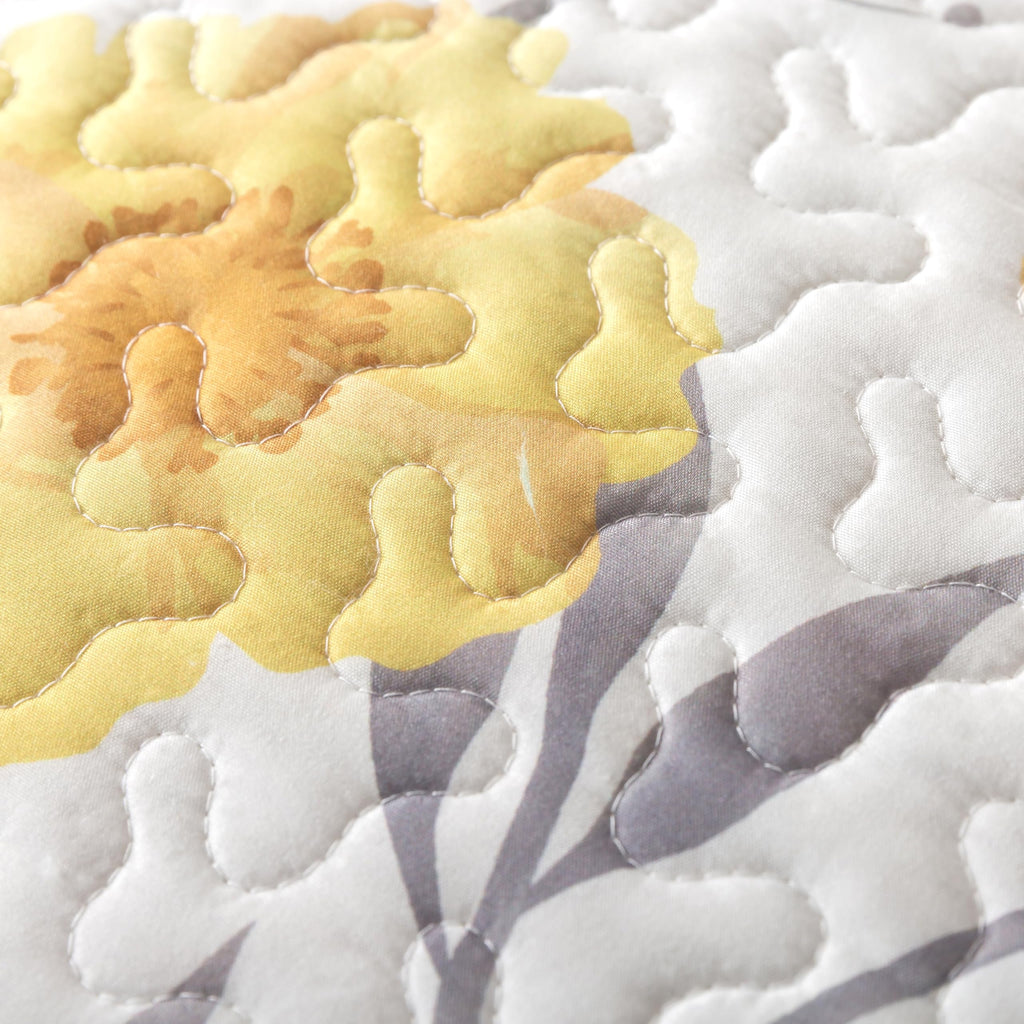 Soul & Lane May Flowers Gray and Yellow Quilt Set - Twin Size with 1 Sham, Summer Lightweight Floral Quilted Bedspread, Nature-Inspired Bedding with Flower and Botanical Pattern