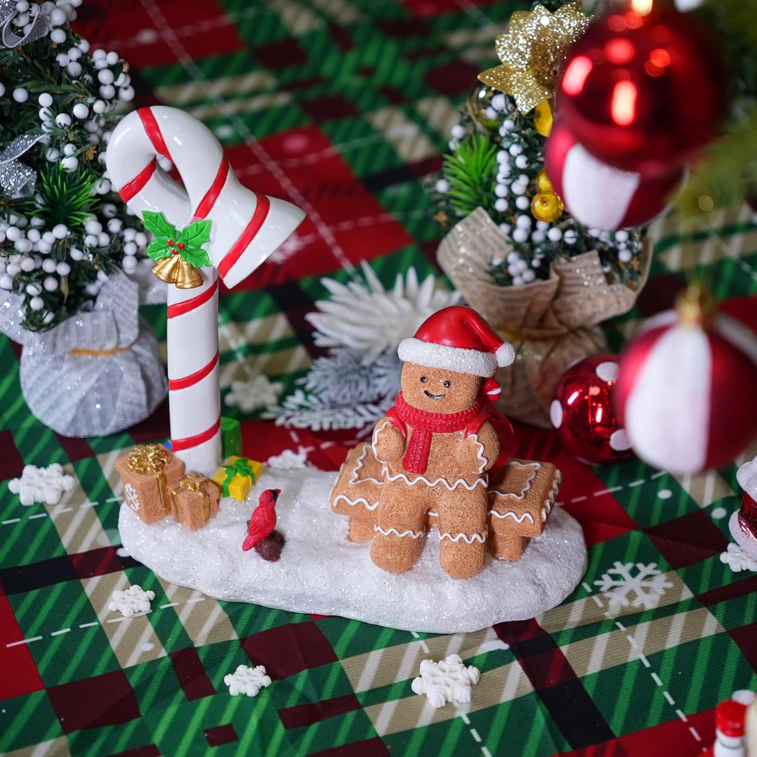 Skiennix Christmas Gingerbread Man Figurines - Cute Indoor Home Decor for Tabletop & Fireplace