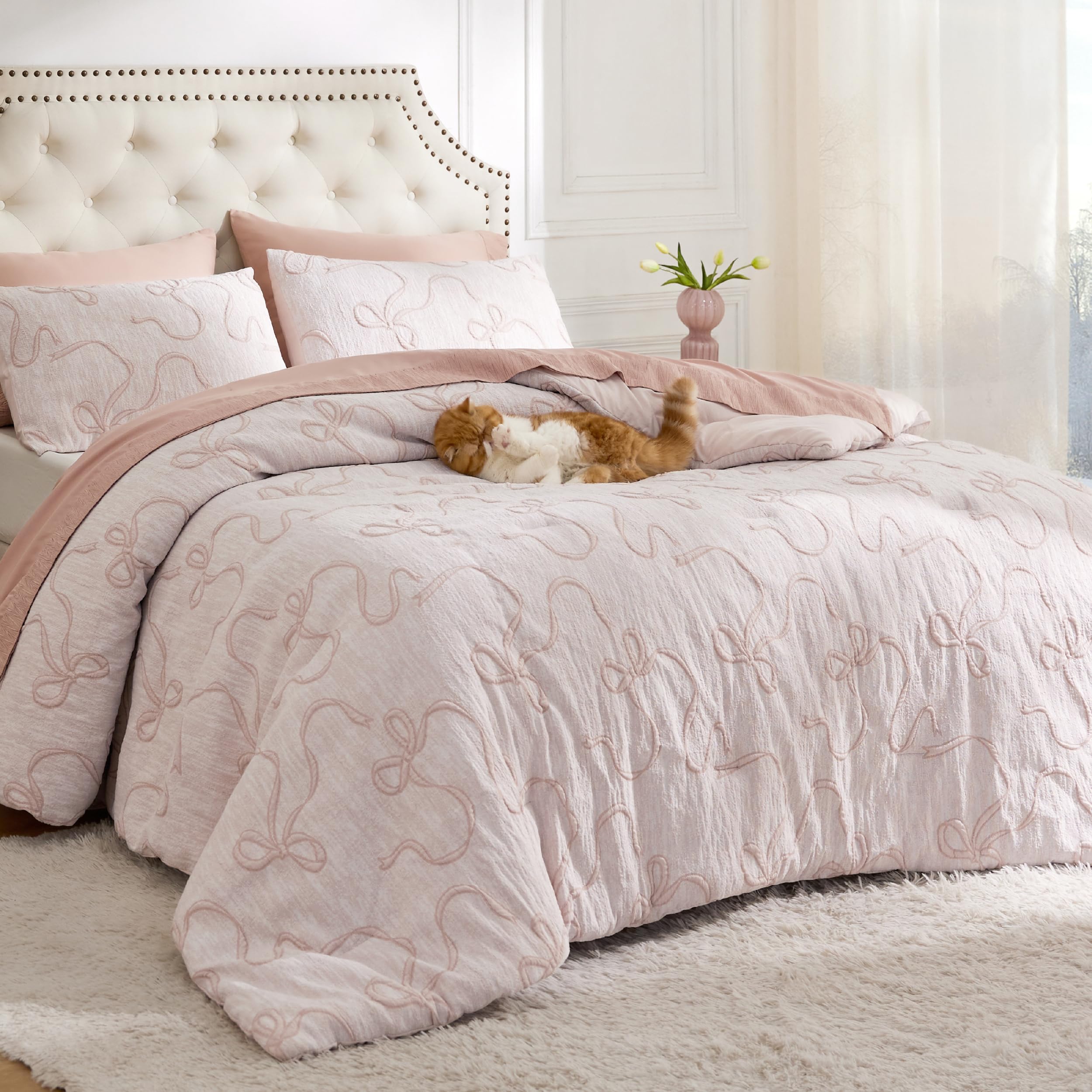 Bedsure Pink Comforter Set Queen, GentleSoft™ 3 Pieces Breathable Bow Comforter Set Women Girls with 2 Pillow Shams, Cute Queen Bedding Sets Pink Room Decor Aesthetic Bedroom Decor, 90x90 Inches