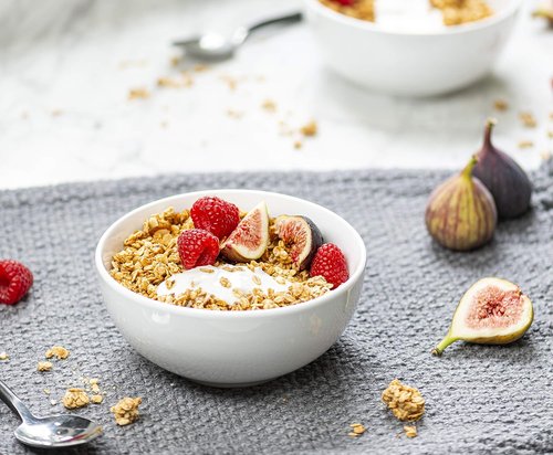 KooK Ceramic Cereal Bowls - Microwave & Dishwasher Safe Porcelain Dishes | 24 oz Deep Interior, Marshmallow White (Set of 4)