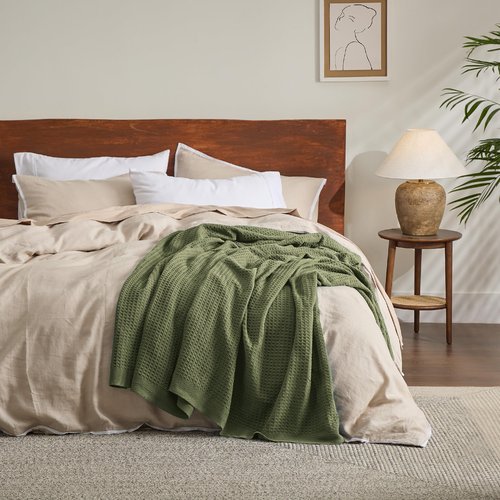 Bedsure Bundle of 1 Cotton Herringbone Weave Blanket Queen & 1 Cotton Waffle Weave Blanket Queen