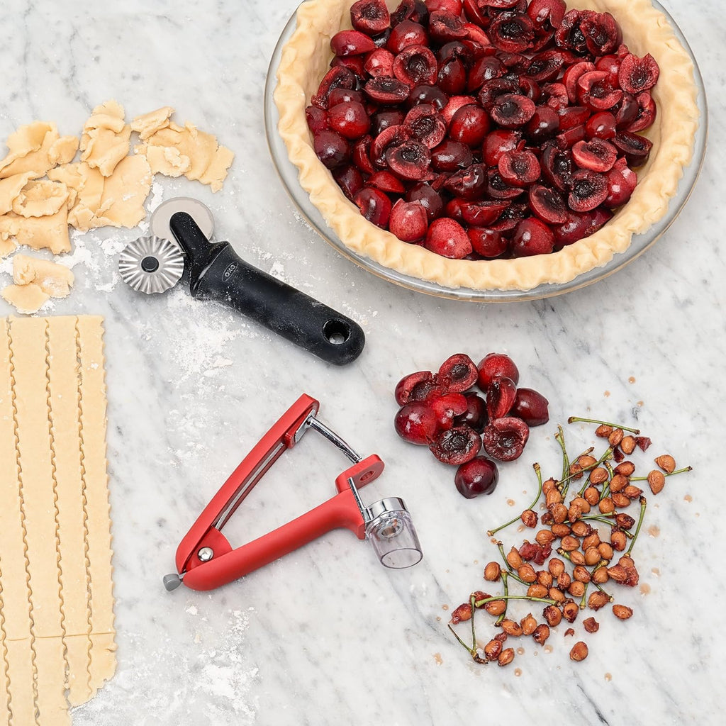 OXO Good Grips Pie Plate - Durable 9-Inch Glass Design for Perfect Baking and Serving