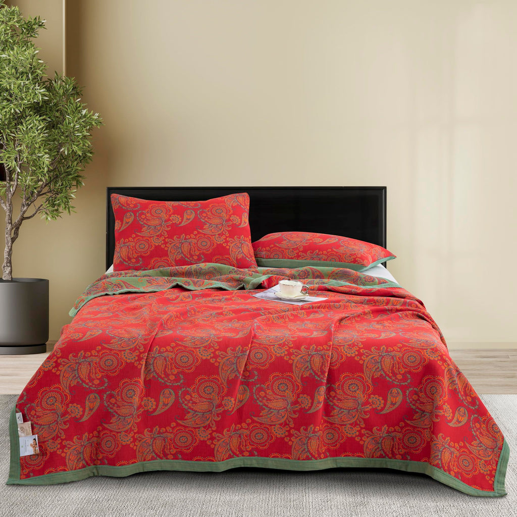 Purefair 100% Cotton Muslin Blanket Jacquard Red Paisley Quilt, Super Soft 3 Layers Gauzy Breathable Reversible Lightweight Bed Cover Bedspread Coverlet for All Seasons, Twin(59"x94"), No Pillow Sham