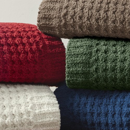 Madison Park Luxuriously Cozy Chenille Throw Blanket Waffle Weave Reversible Soft & Warm Sherpa Throw, Lightweight, Breathable Waffle Throw, Farmhouse Room Décor Summer Blanket, 50x60, Green