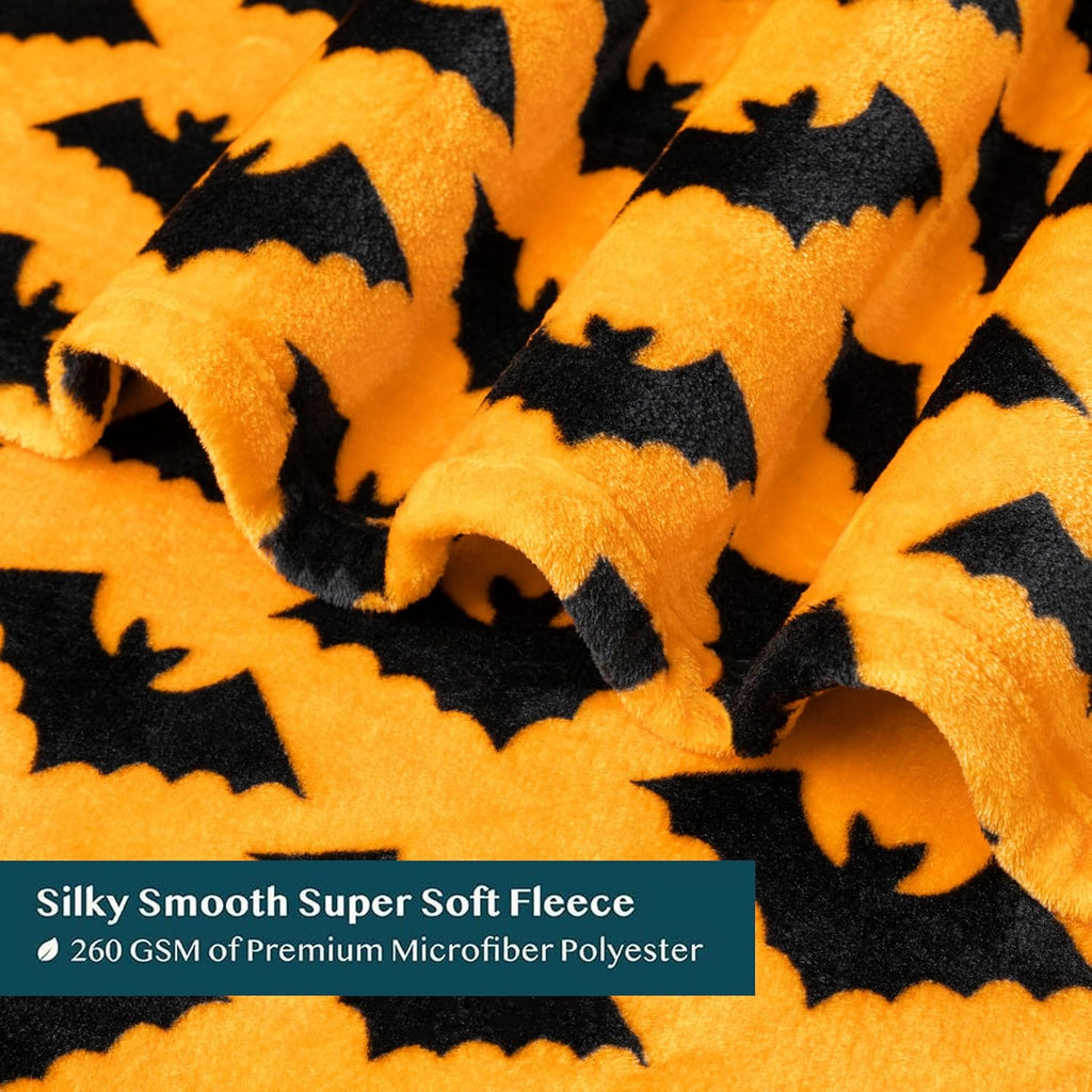PAVILIA Halloween Throw Blanket - Soft Plush Fleece for Couch | Warm Black Bat Design, 50x60