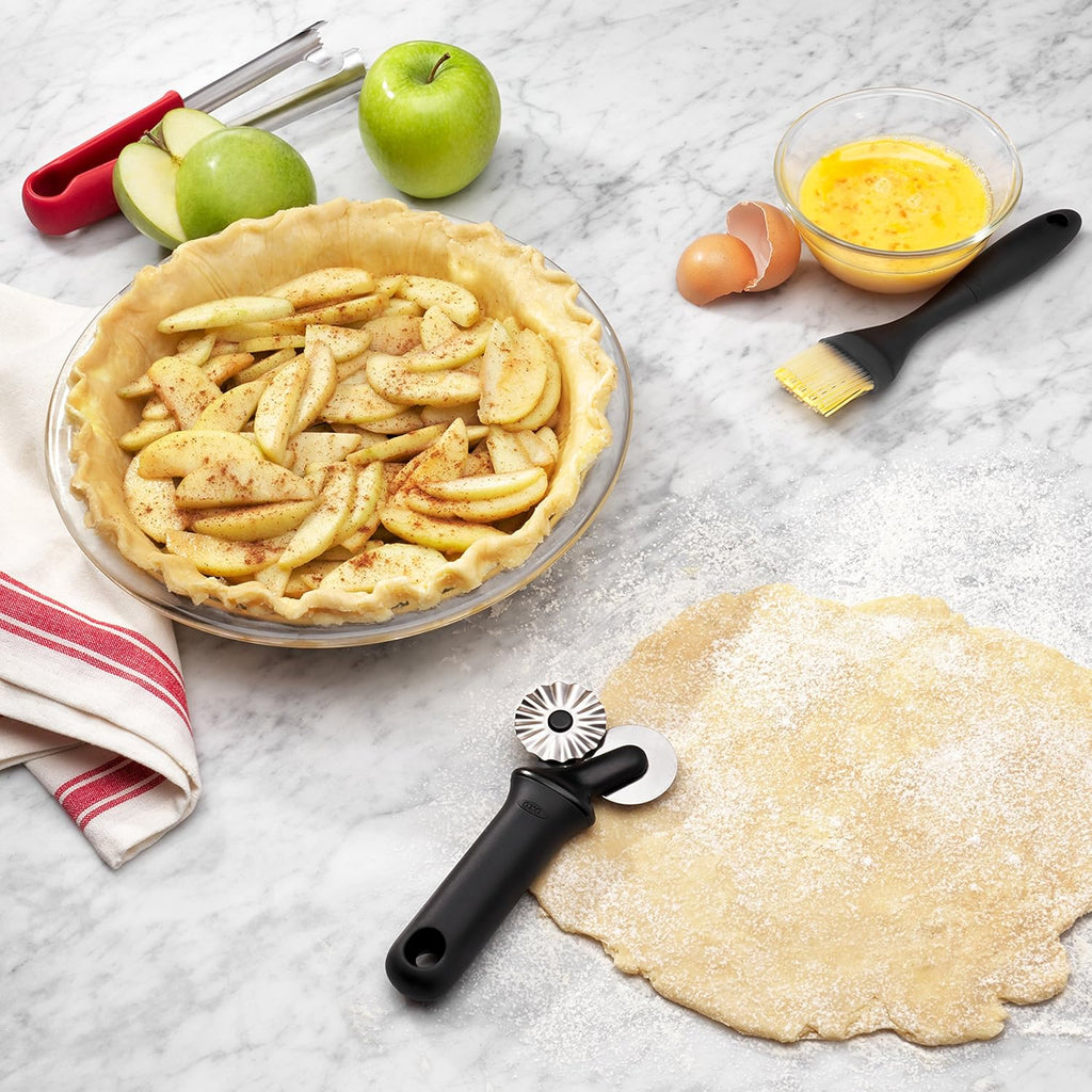 OXO Good Grips Pie Plate - Durable 9-Inch Glass Design for Perfect Baking and Serving