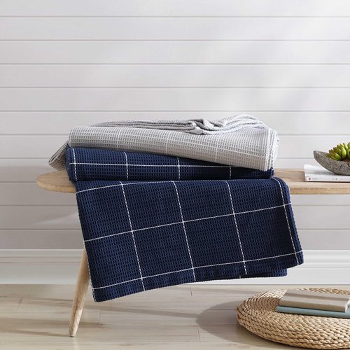 Nautica - Queen Blanket, Soft & Cozy Bedding, Waffle Grid Home Decor (Bridgeport Navy, Queen)