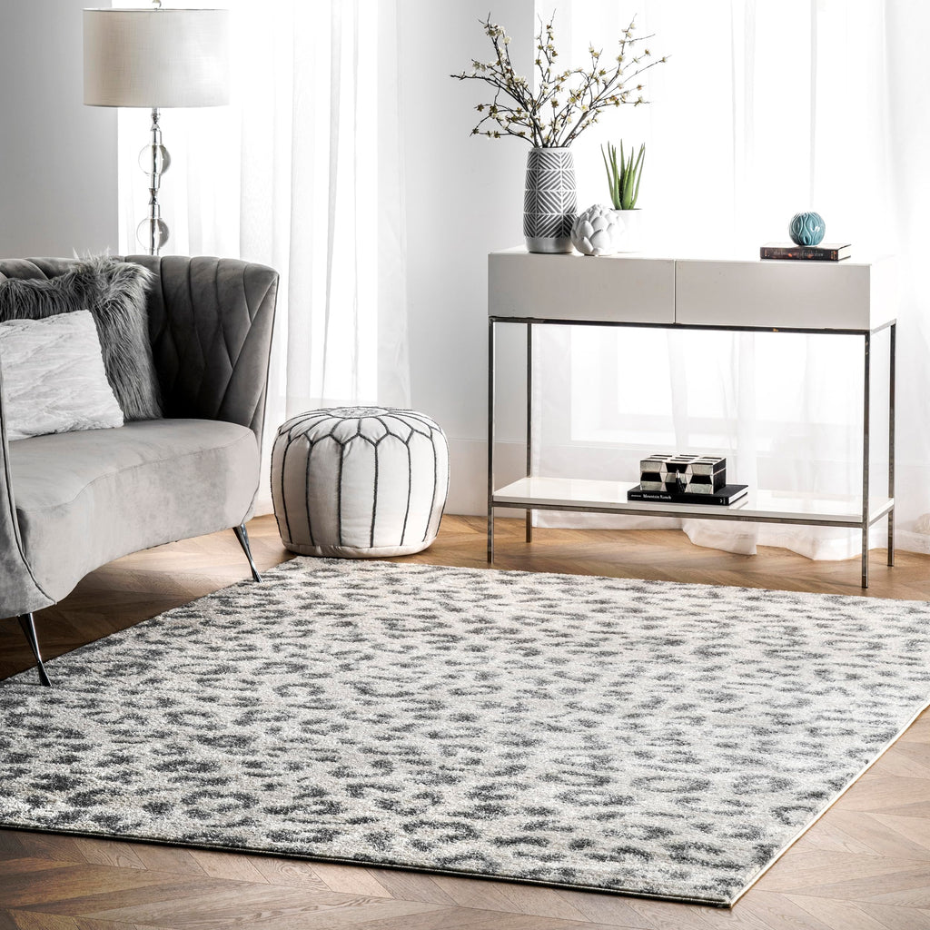 Nuloom Annette Grey/Off-White, 6'7" x 9', Leopard Print, Soft and Cozy, High Traffic, Stain Resistant, Easy Clean, Durable Area Rug for Bedroom, Living Room, Dining Space, Den, Foyer, Entryway