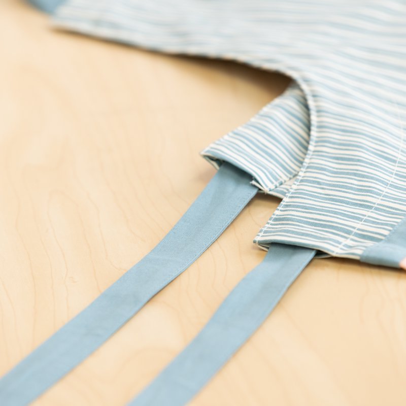 Cotton Kitchen Apron with Pocket - 28" x 32" Blue Seeds